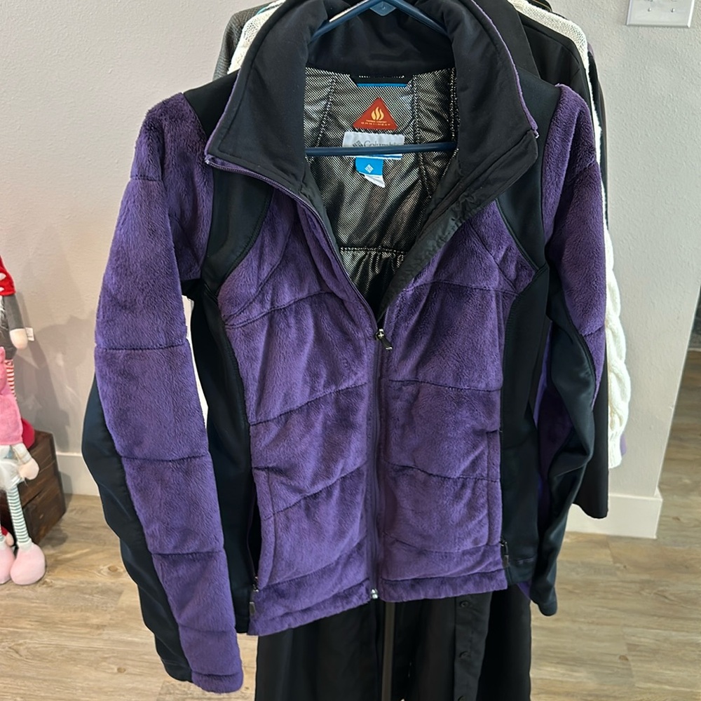 Columbia Purple and Black Women's Teddy Fleece Jacket with Zip Pockets